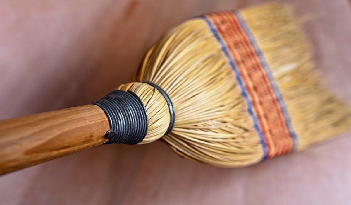 rice-straw-broom-3491961_640